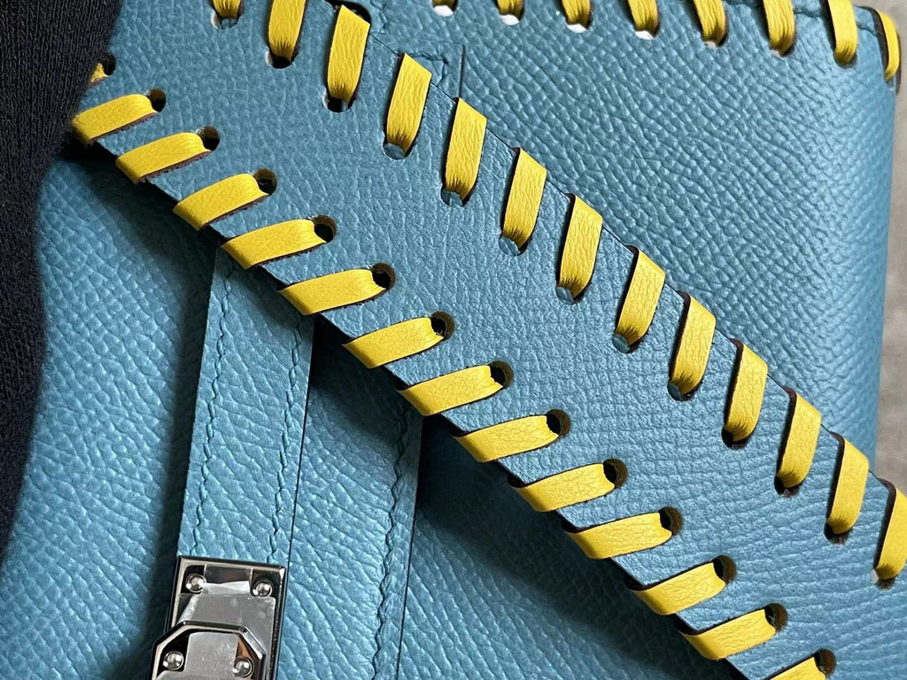 KELLY CLASSIQUE TO GO WALLET 20 IN CERULEAN BLUE CALFSKIN WITH SILVER HARDWARE
