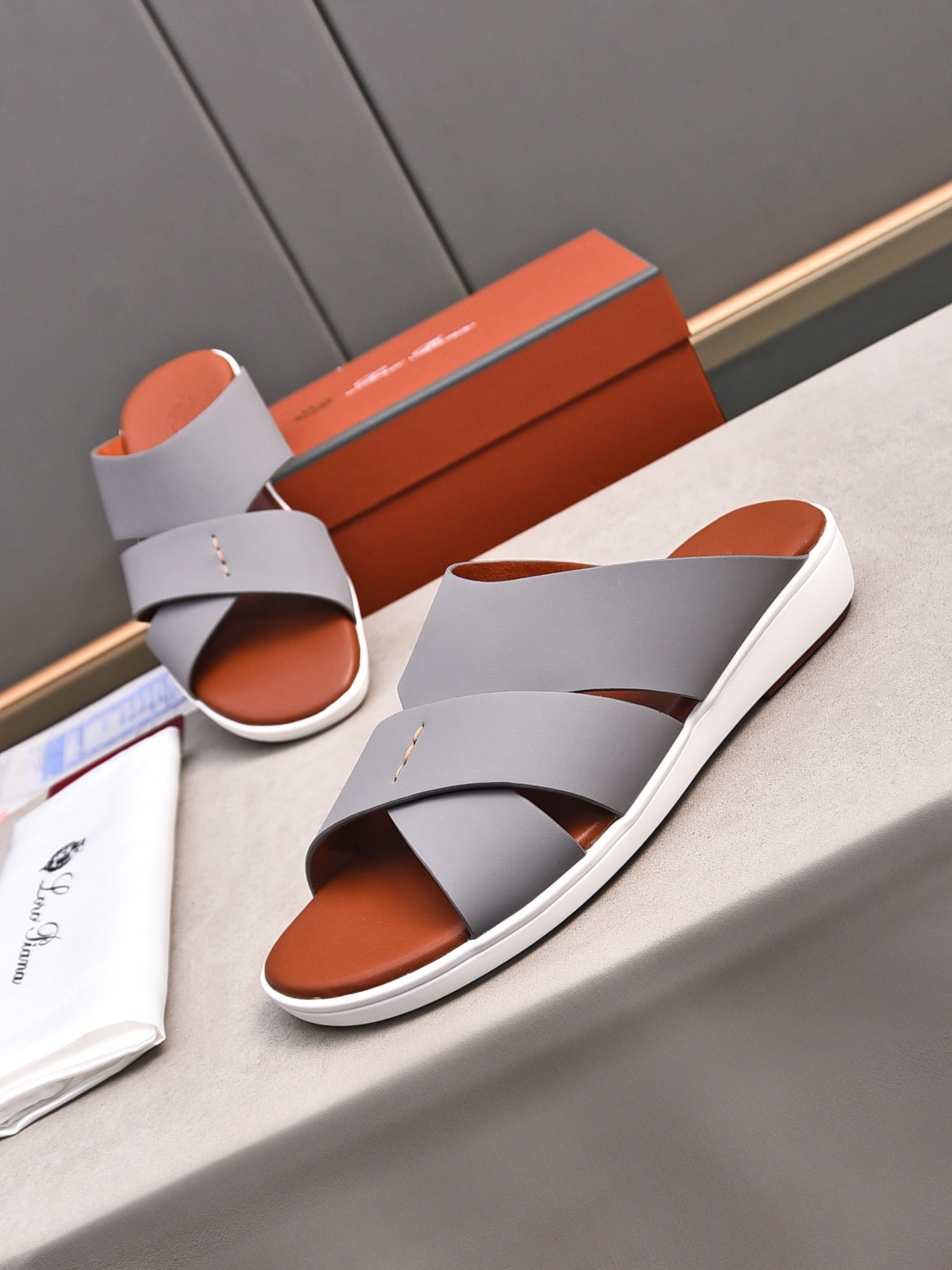 LP INTERWOVEN STRAPS SLIPPERS LIGHT GRAY CALFSKIN