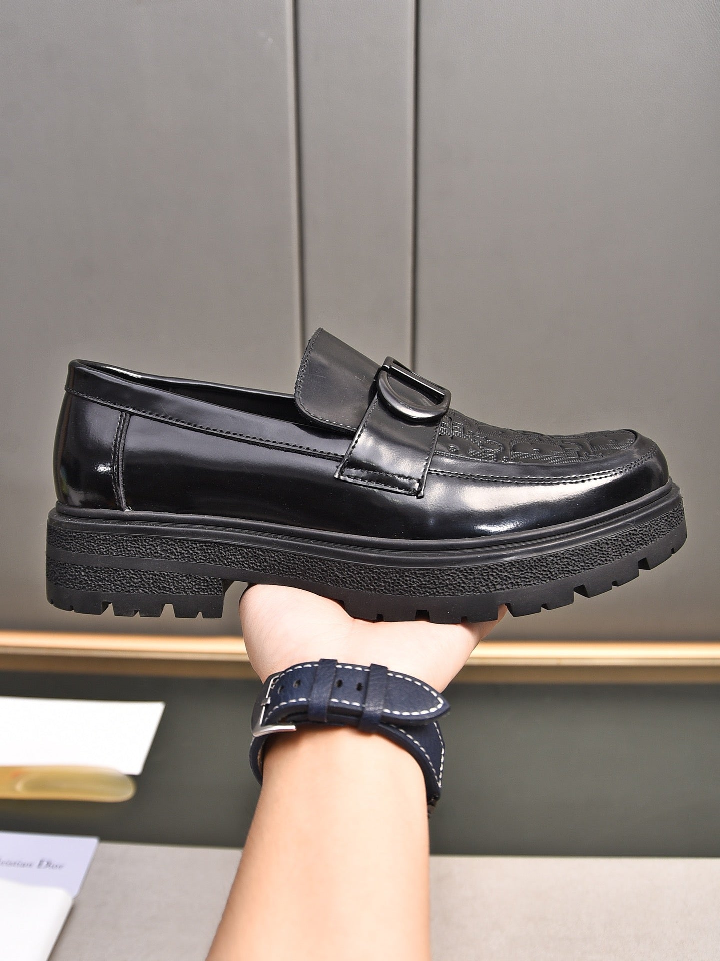CD SYMBOL EXPLORER LOAFER GLOSSY BLACK MONOGRAM CALFSKIN
