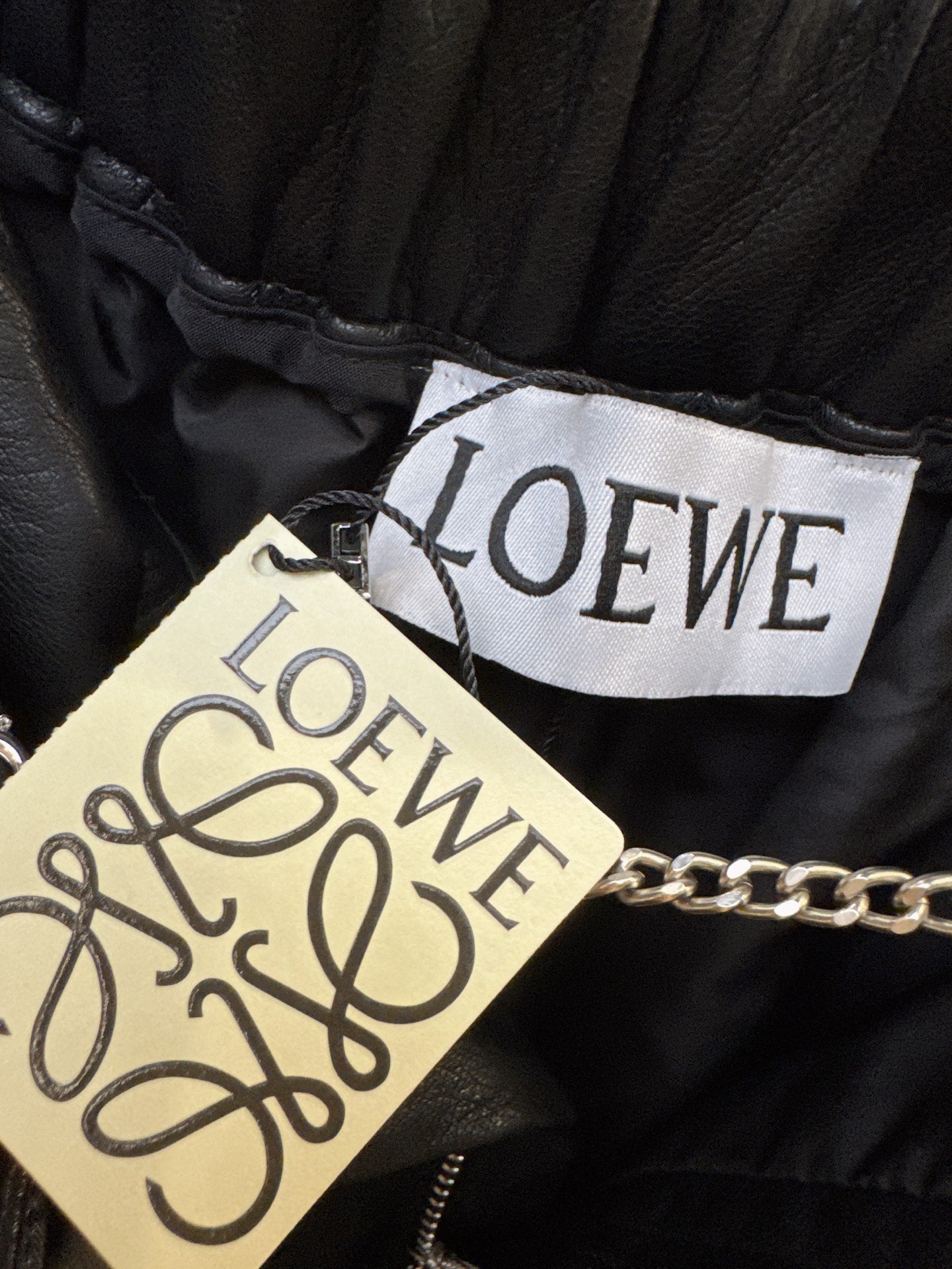 LOEWE CROPPED PANTS STYLE 58