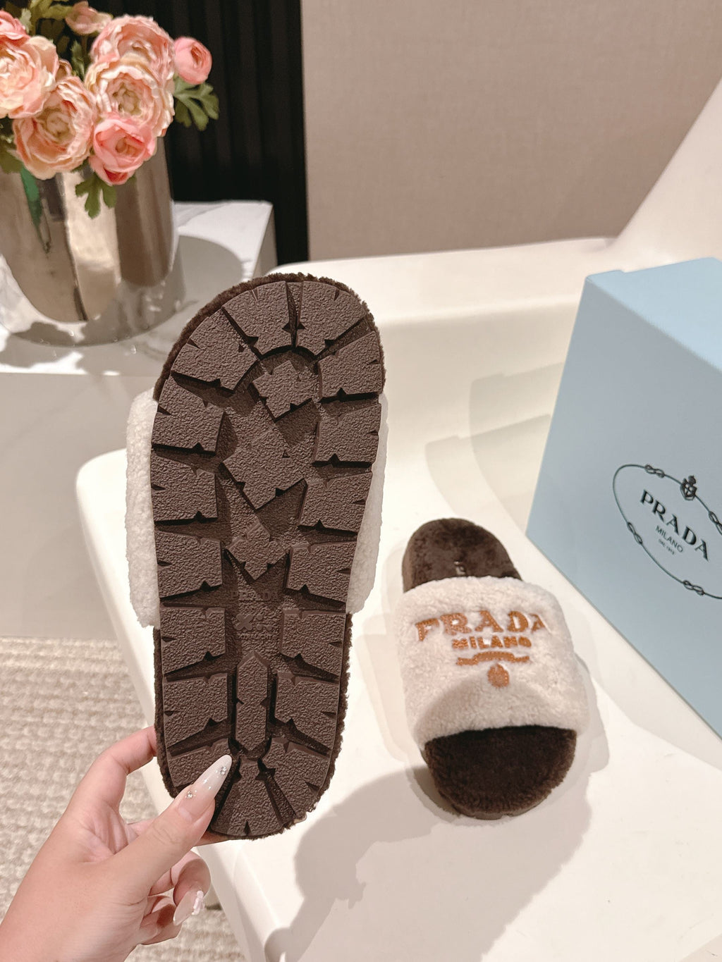 PRADA 25S FLAT MULES IN WHITE AND DARK BROWN RABBIT FUR