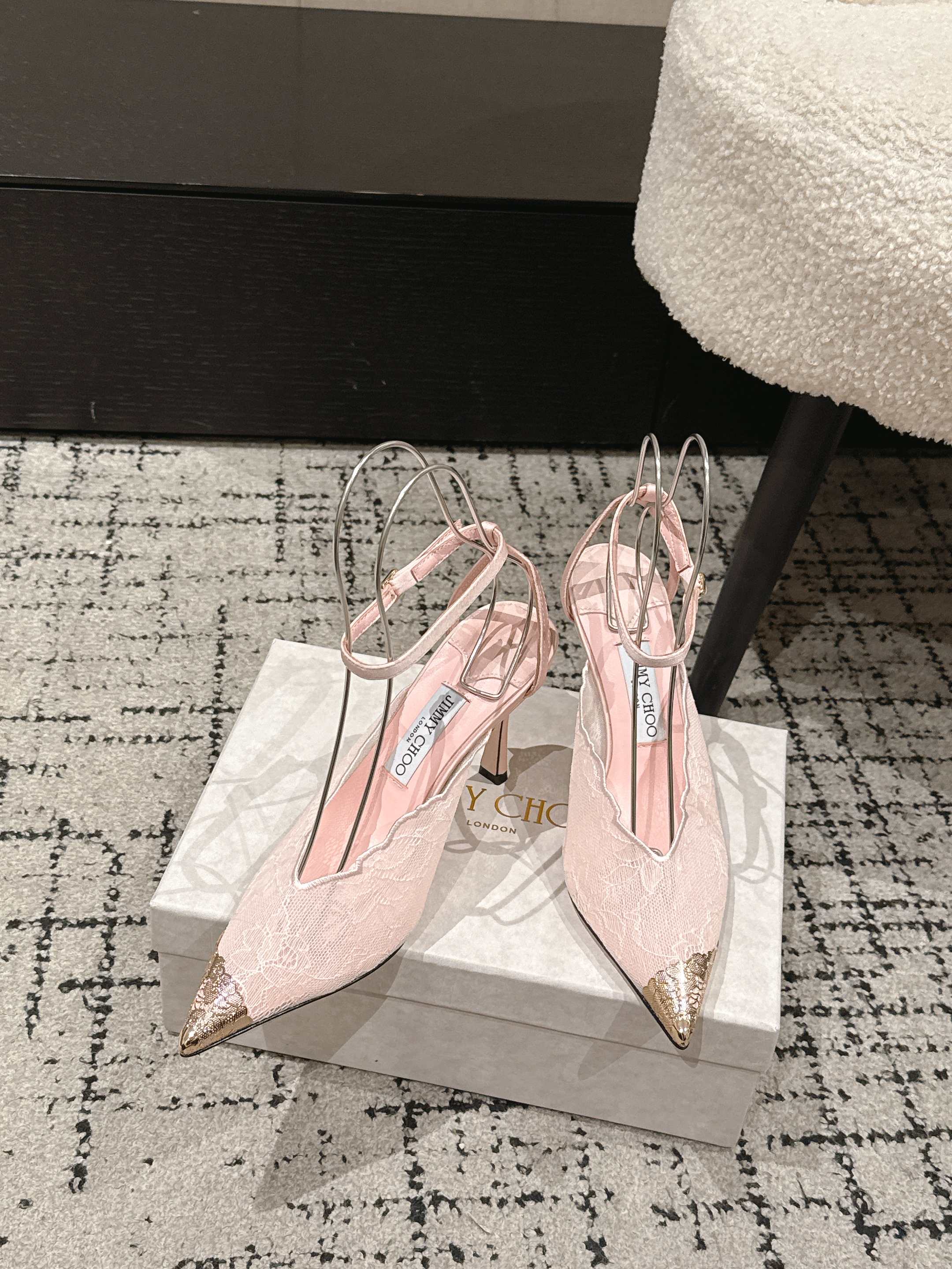 JIMMY CHOO 26S SLINGBACK HEELS 95 MM IN LIGHT PINK LACE