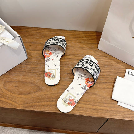 DIOR 26S FLAT SLIDE SANDALS IN MULTICOLOR EMBROIDERED CANVAS 003
