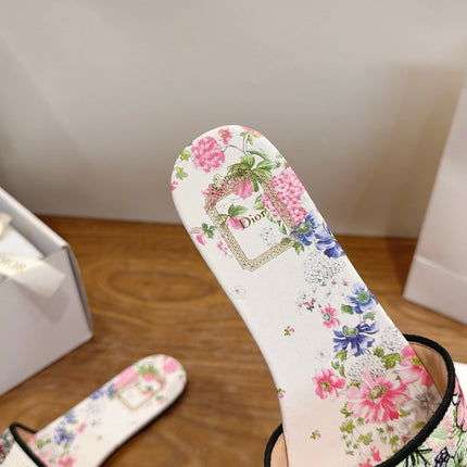 DIOR 26S FLAT SLIDE SANDALS IN MULTICOLOR EMBROIDERED CANVAS 002