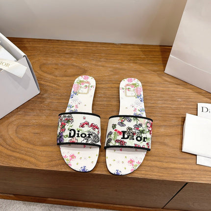 DIOR 26S FLAT SLIDE SANDALS IN MULTICOLOR EMBROIDERED CANVAS 002