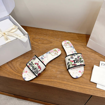 DIOR 26S FLAT SLIDE SANDALS IN MULTICOLOR EMBROIDERED CANVAS 002
