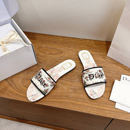 DIOR 26S FLAT SLIDE SANDALS IN MULTICOLOR EMBROIDERED CANVAS 001