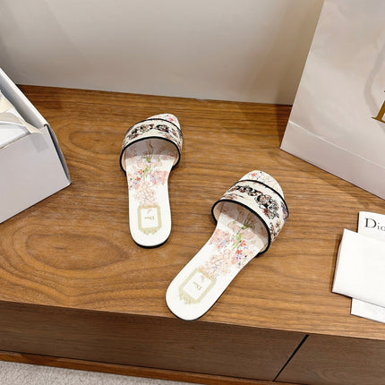 DIOR 26S FLAT SLIDE SANDALS IN MULTICOLOR EMBROIDERED CANVAS 001