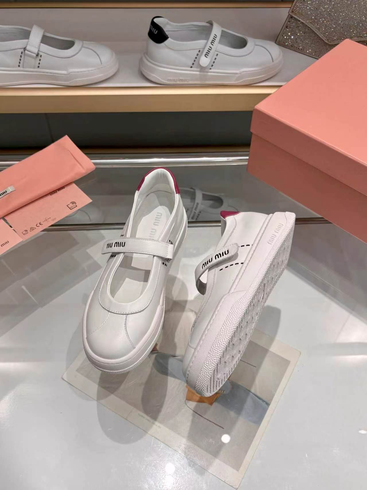 MIUMIU 26S MARY JANE BALLERINAS IN WHITE AND BURGUNDY RED CALFSKIN