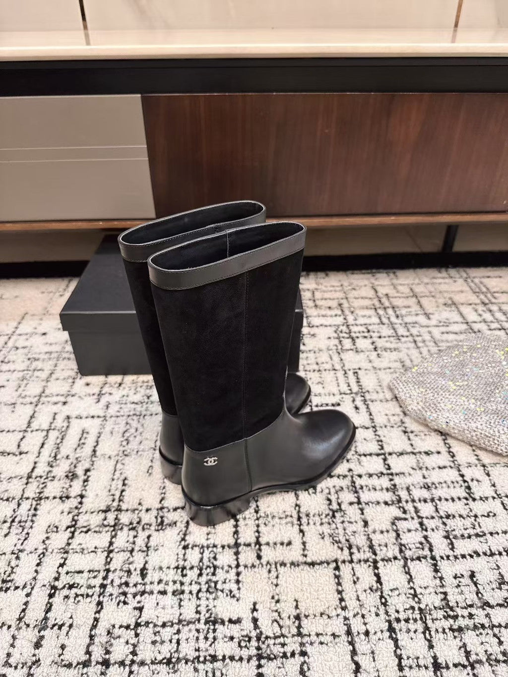 CC BOOTS IN BLACK SUEDE AND CALFSKIN 393518