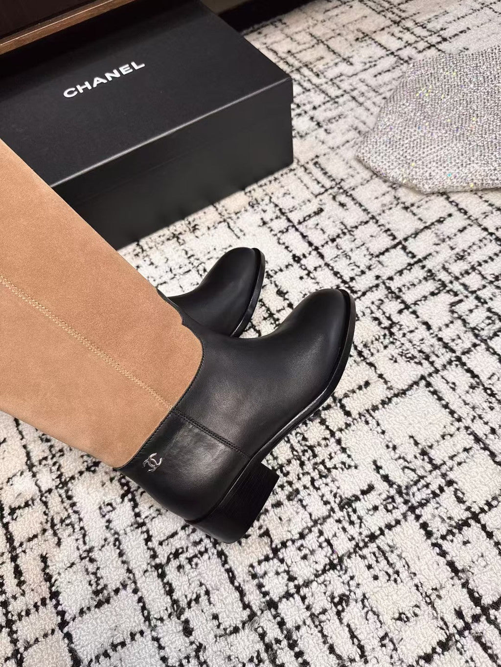 CC HIGH BOOTS IN TAN BROWN SUEDE MIX BLACK CALFSKIN