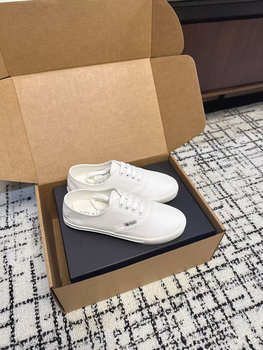 PRADA 26S LACE UP SNEAKERS IN WHITE CANVAS