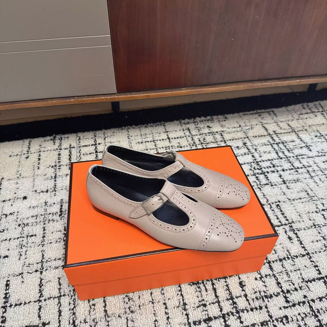 HM 26S PERFORATED BALLET FLATS IN BEIGE CALFSKIN
