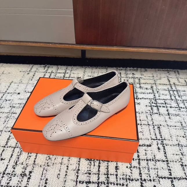 HM 26S PERFORATED BALLET FLATS IN BEIGE CALFSKIN