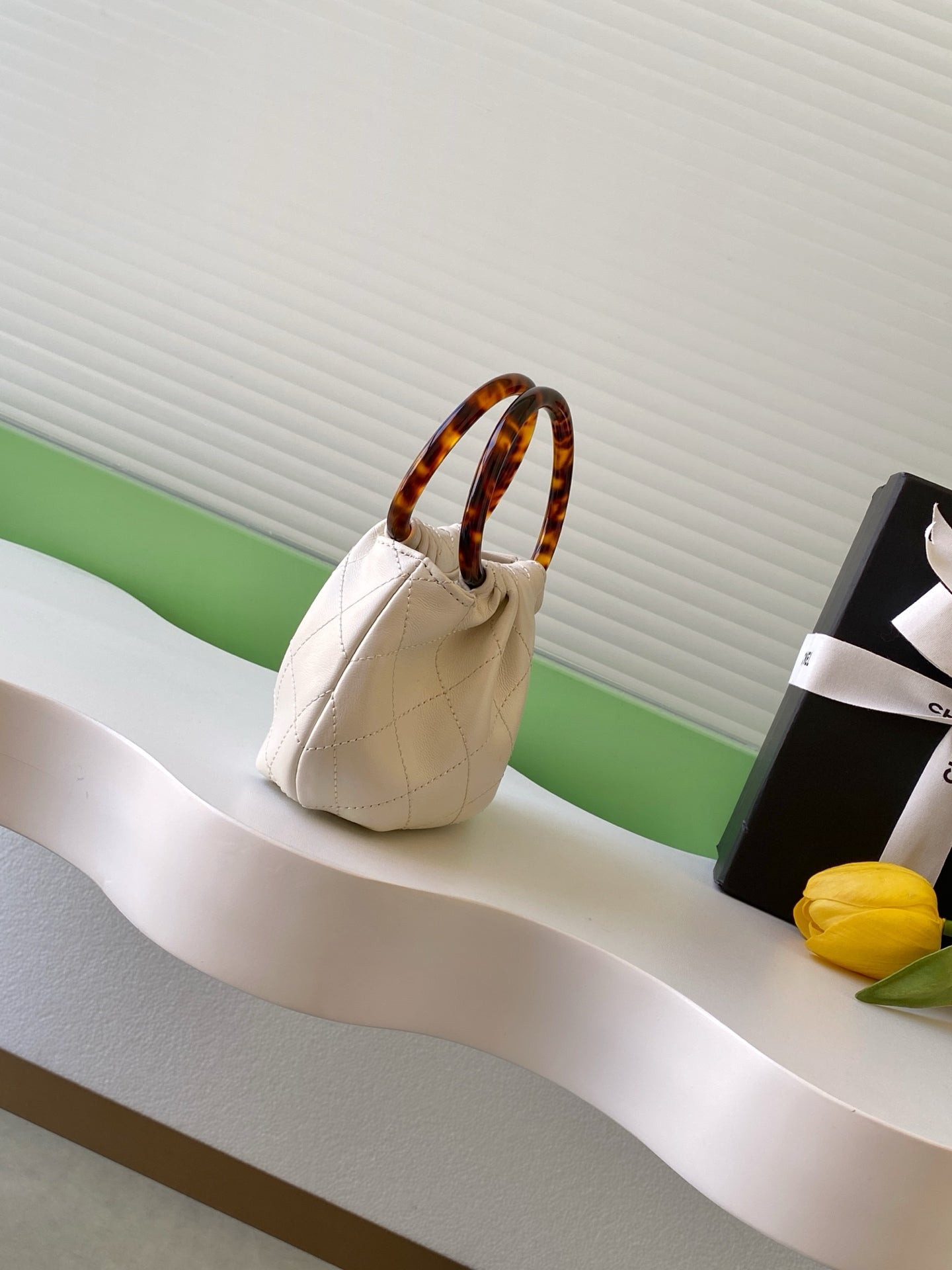 CHANEL 26S HAND BAG 12 IN IVORY WHITE LAMBSKIN GOLD HARDWARE