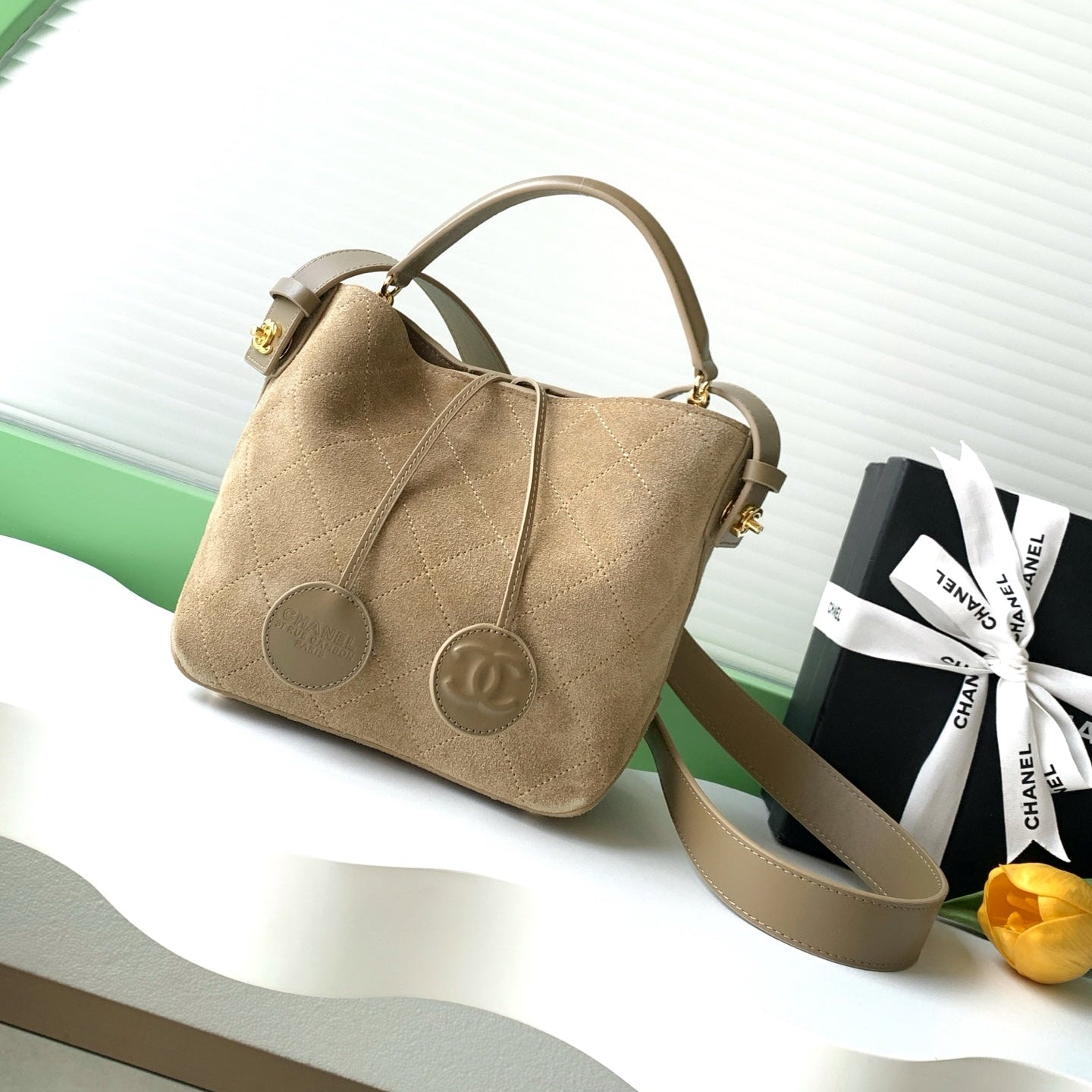 CHANEL 26S BUCKET SHOULDER BAG MEDIUM 29 IN DARK BEIGE SUEDE AND CALFSKIN GOLD HARDWARE
