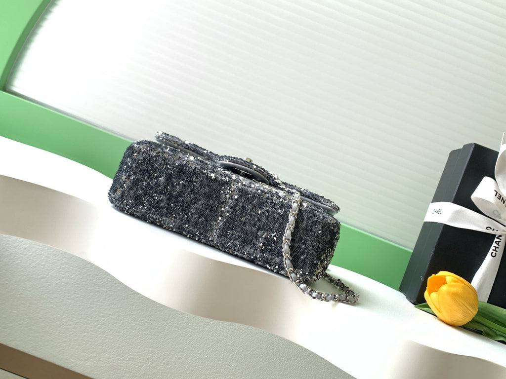 CHANEL 26S SEQUINS FLAP BAG 21 IN BLACK TWEED AND CALFSKIN SILVER HARDWARE