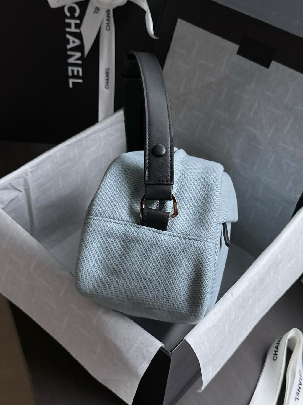 CHANEL 26S COCO BEACH SHOULDER BAG 32 IN LIGHT BLUE CANVAS WITH CALFSKIN STRAP