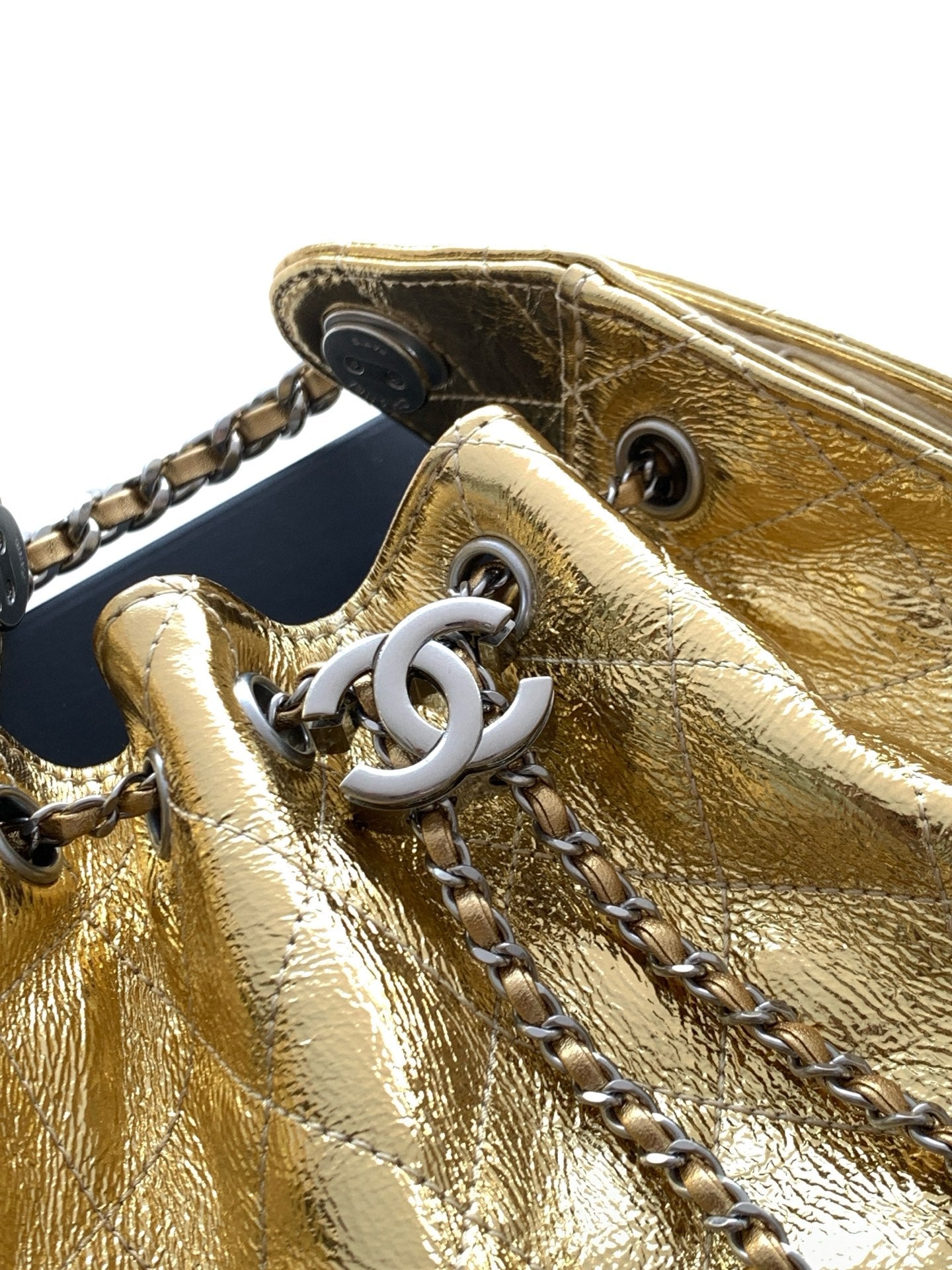 CHANEL 26S HOBO BAG 22 IN GOLD METALLIC CRINKLED CALFSKIN SILVER HARDWARE