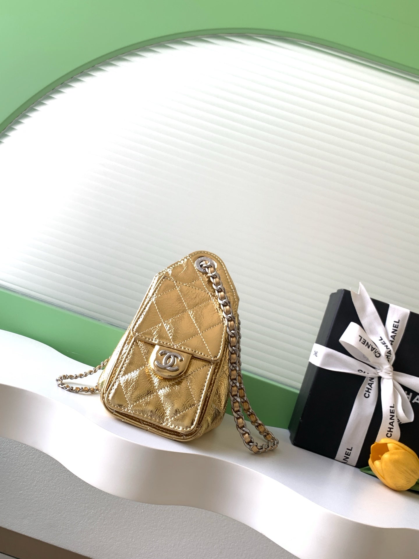 CHANEL 26S HOBO BAG 22 IN GOLD METALLIC CRINKLED CALFSKIN SILVER HARDWARE