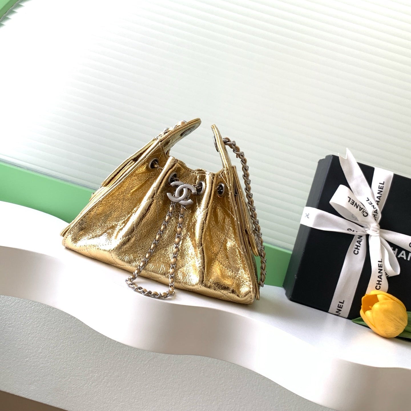 CHANEL 26S HOBO BAG 22 IN GOLD METALLIC CRINKLED CALFSKIN SILVER HARDWARE