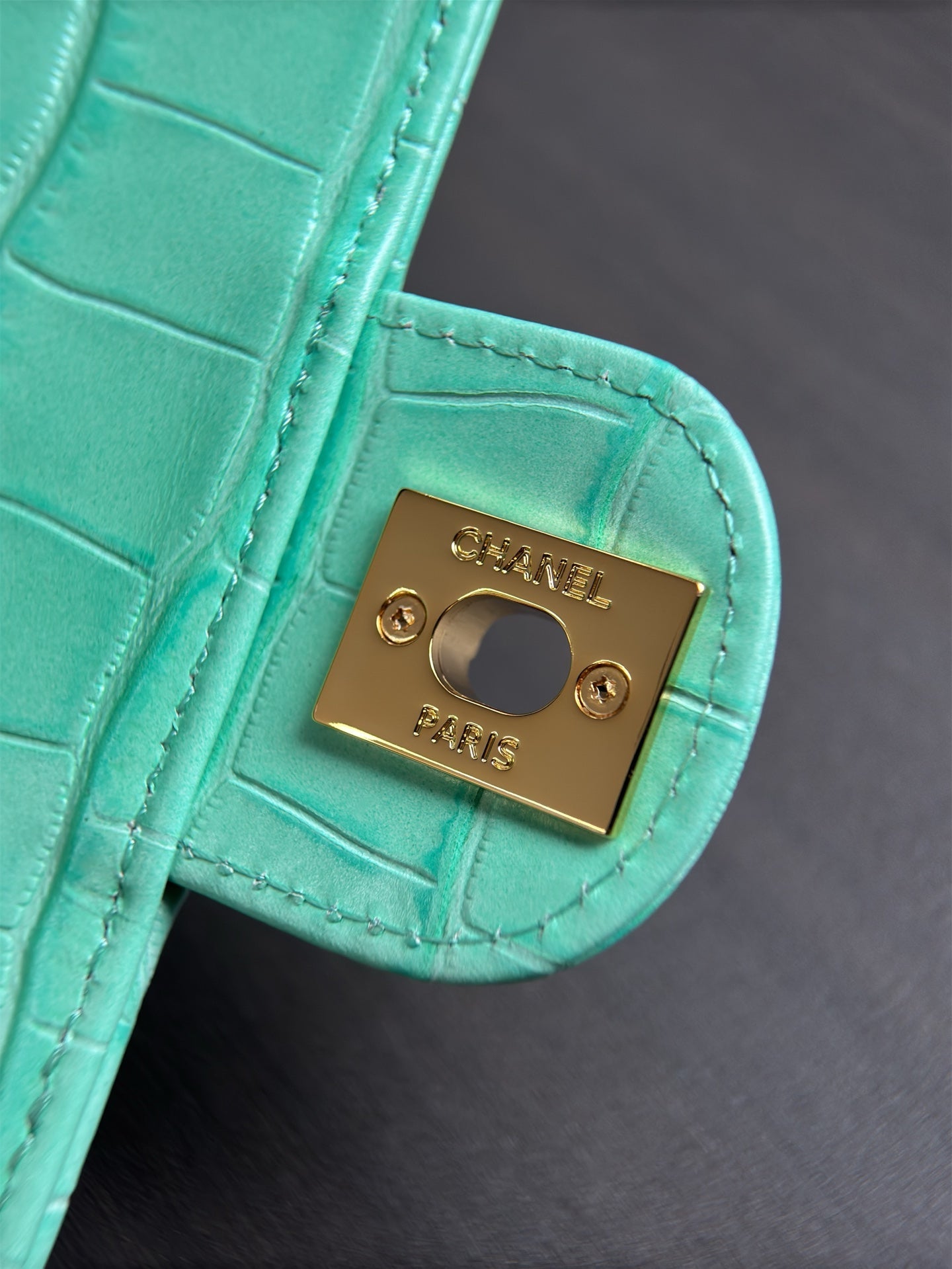 CHANEL 26S WALLET ON CHAIN 22 IN TIFFANY BLUE CROCODILE-EMBOSSED CALFSKIN GOLD HARDWARE