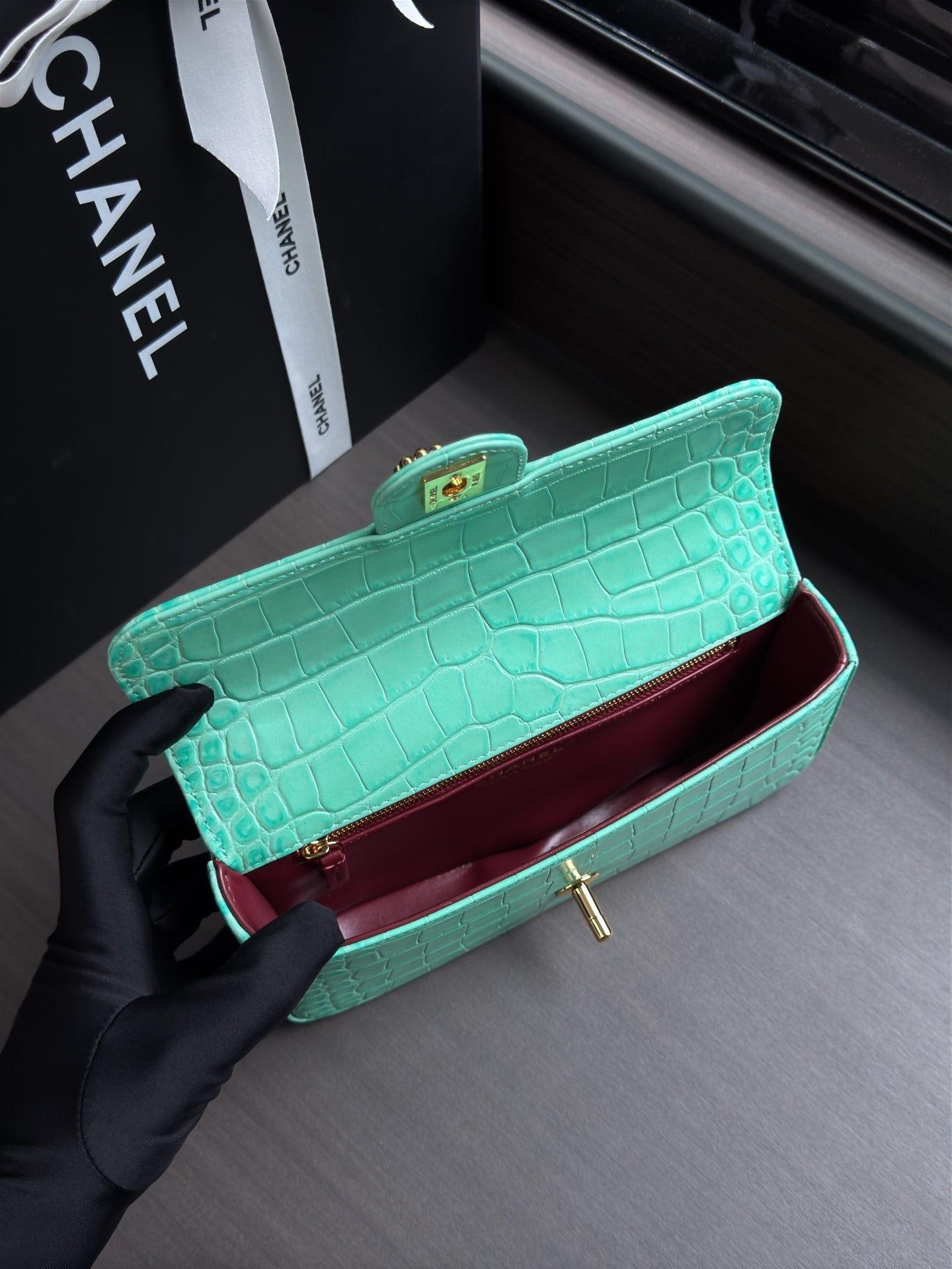 CHANEL 26S WALLET ON CHAIN 22 IN TIFFANY BLUE CROCODILE-EMBOSSED CALFSKIN GOLD HARDWARE