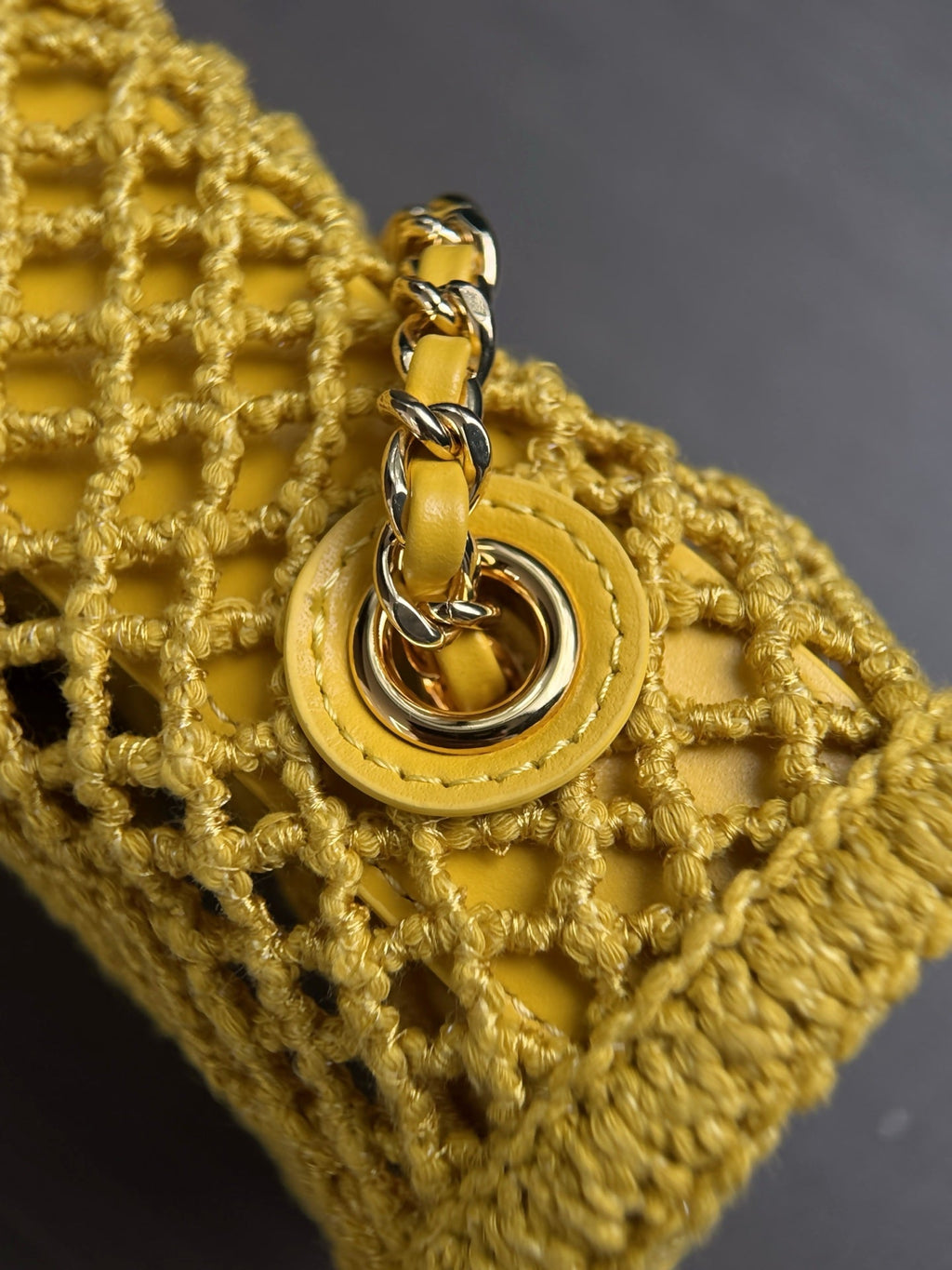 CHANEL 26S SMALL CLASSIC FLAP BAG 21 IN YELLOW OPEN-WEAVE CROCHET GOLD HARDWARE