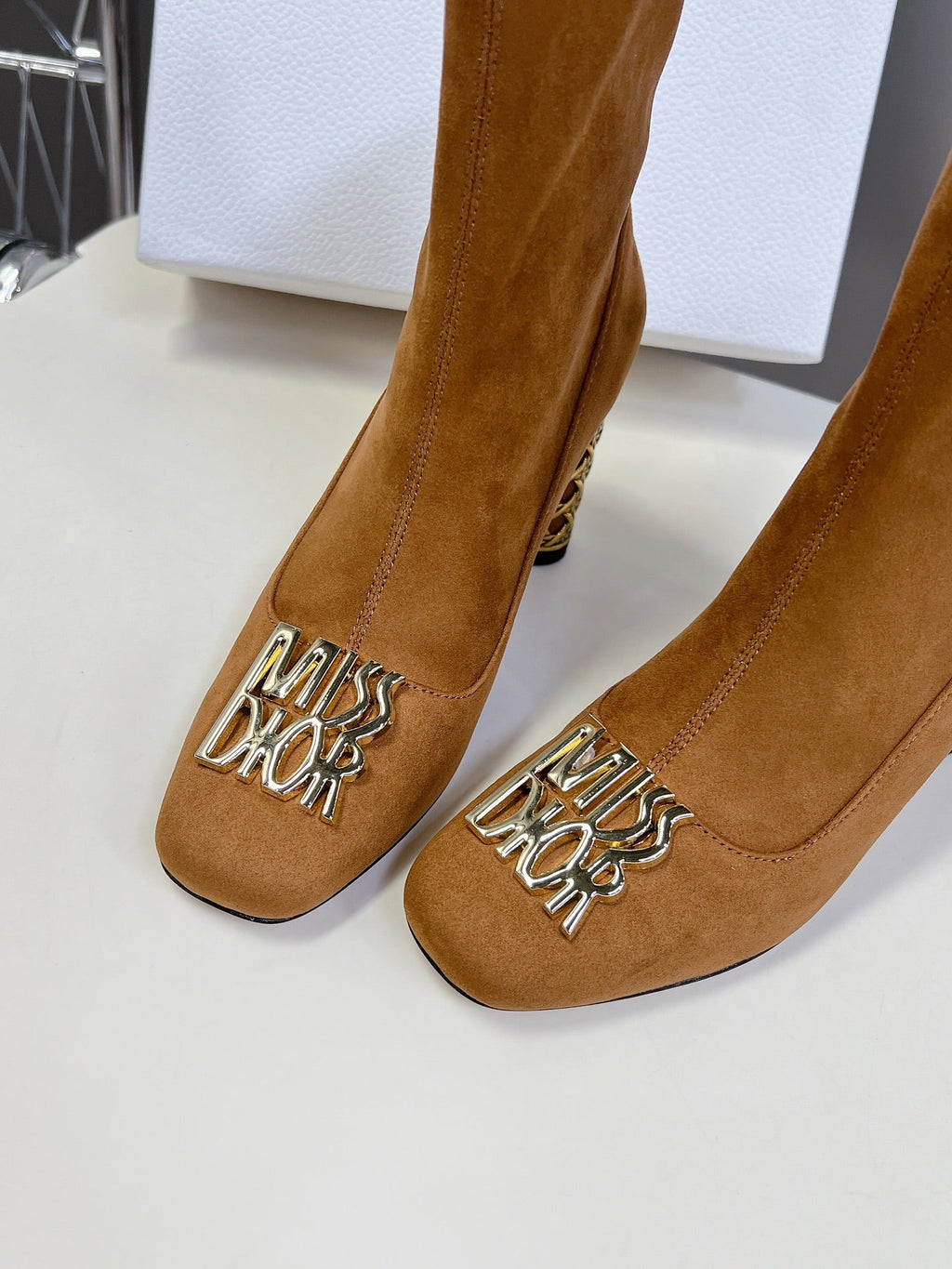 ICON HEELED ANKLE BOOT BRONZE BROWN SUEDE 8 CM WITH GOLD LOGO