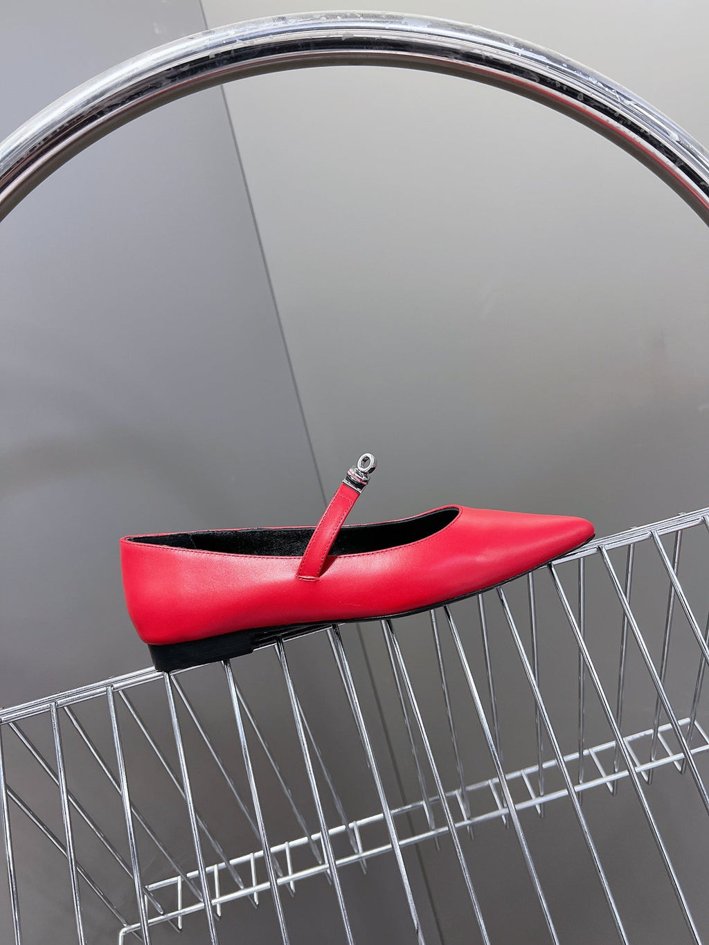 HM 26S KELLY BUCKLE MARY JANE POINTED FLATS IN RED CALFSKIN