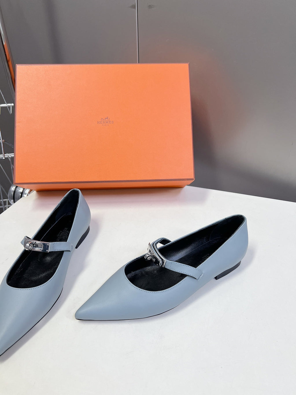 HM 26S KELLY BUCKLE MARY JANE POINTED FLATS IN LIGHT BLUE CALFSKIN