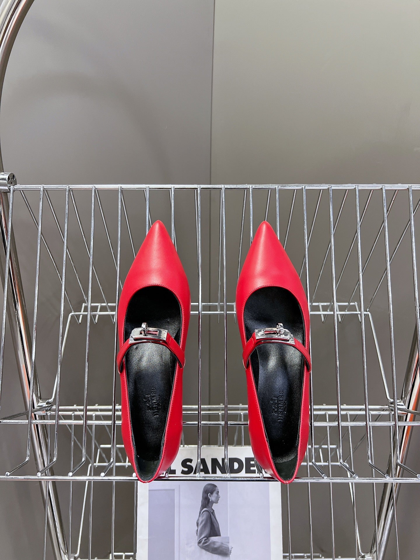 HM 26S MARY JANE POINTED TOE HEELS 40MM IN RED CALFSKIN KELLY BUCKLE