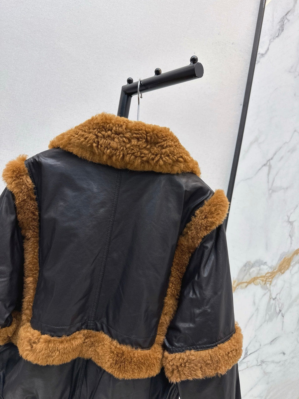 BURBERRY 25S BOMBER JACKET 072