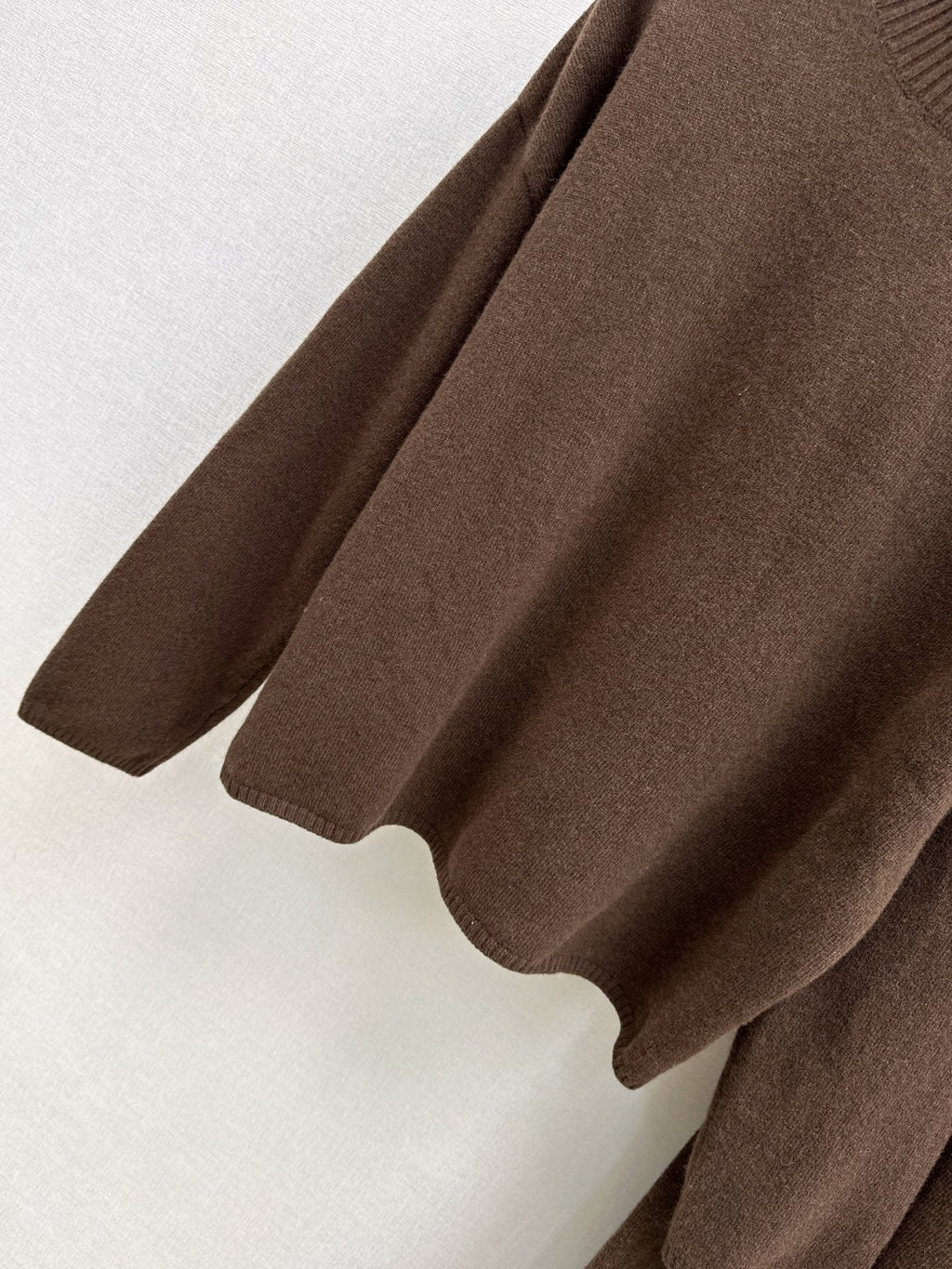 VALENTINO 26S SWEATER AND SKIRT SET STYLE 75