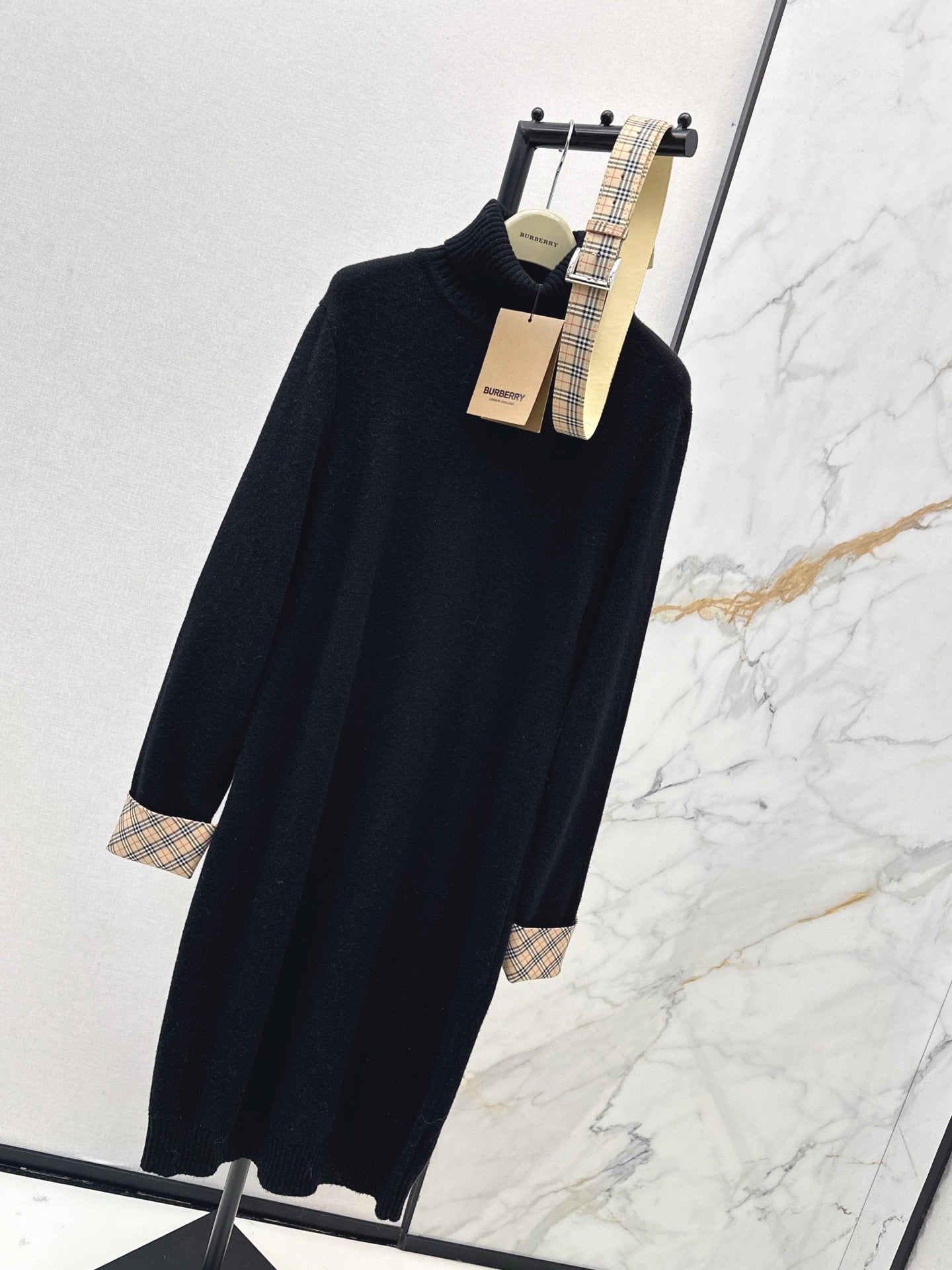 BURBERRY 26S TURTLENECK KNIT DRESS 419