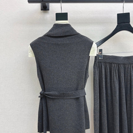 HERMES 26S SLEEVELESS TOP AND STRAIGHT-LEG TROUSERS SET 754