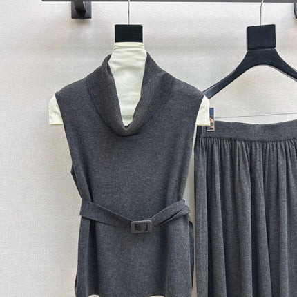 HERMES 26S SLEEVELESS TOP AND STRAIGHT-LEG TROUSERS SET 754