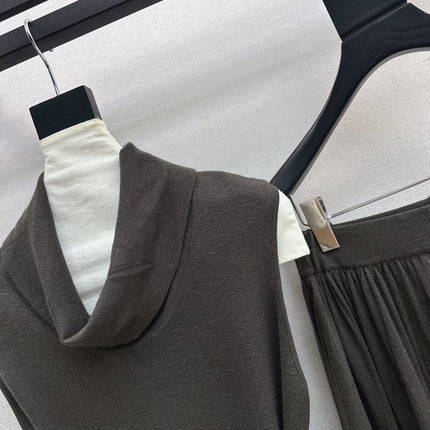 HERMES 26S SLEEVELESS TOP AND STRAIGHT-LEG TROUSERS SET 752