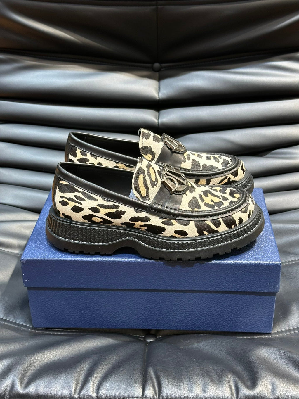 CD EXPLORER ICON LOAFER BLACK AND YELLOW FUR
