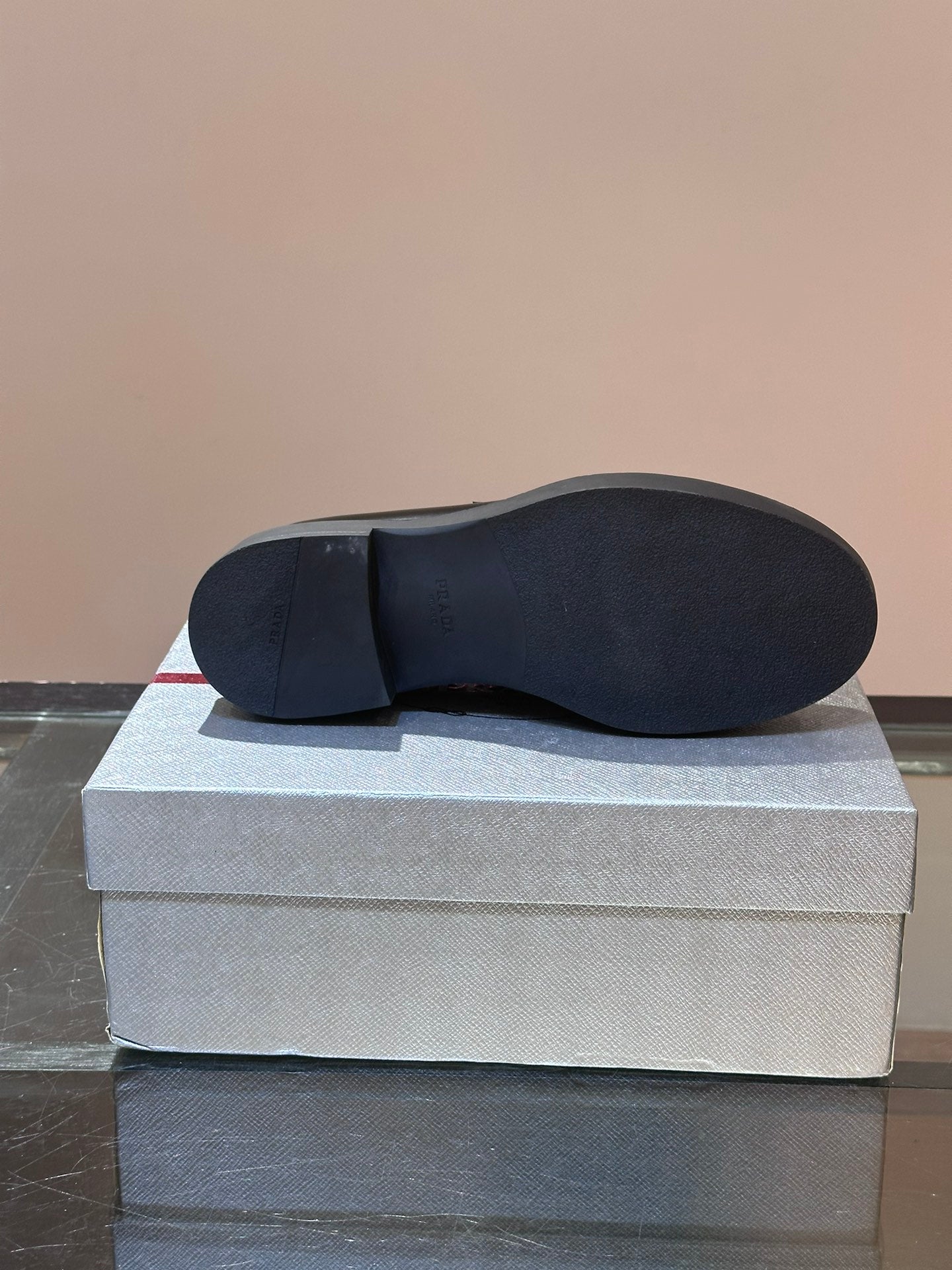 PRA OXFORD LOAFER IN BLACK CALFSKIN WITH TASSEL