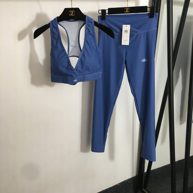 ALO 26S DEEP V SPORTS BRA & HIGH-WAIST LEGGINGS SET 236