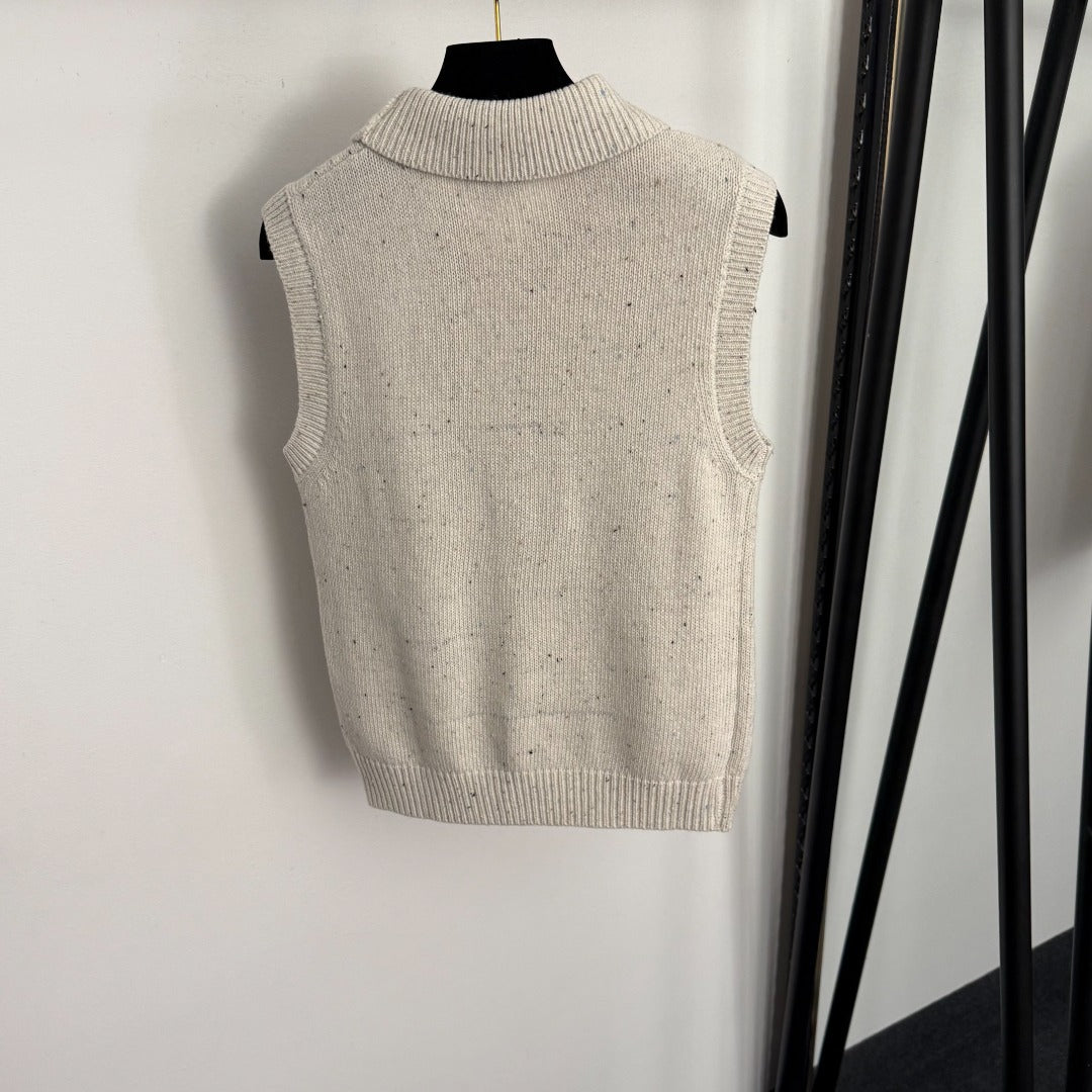 CHANEL 25S SLEEVELESS CROCHET VEST 337