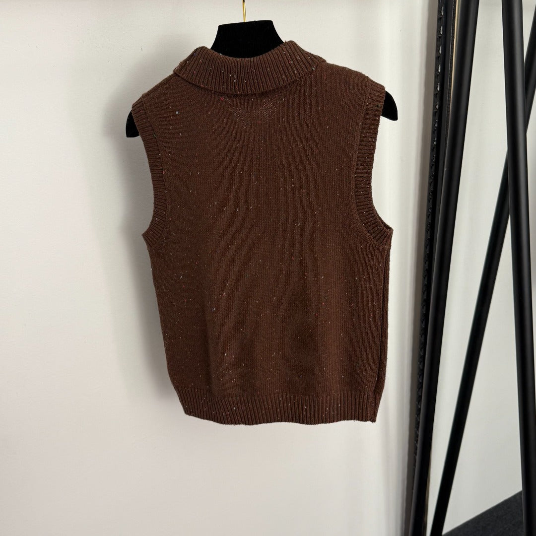 CHANEL 25S SLEEVELESS CROCHET VEST 336