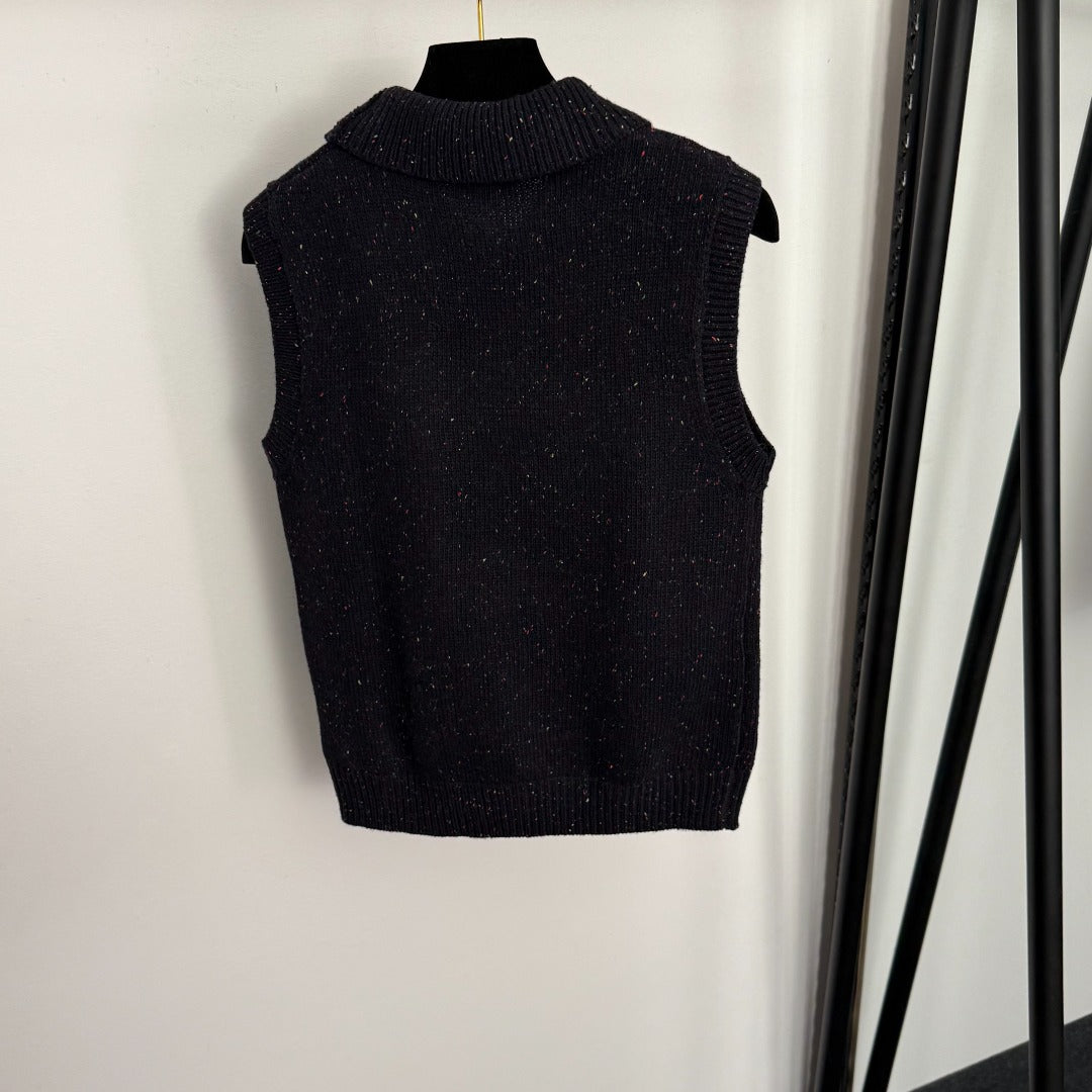 CHANEL 25S SLEEVELESS CROCHET VEST 338