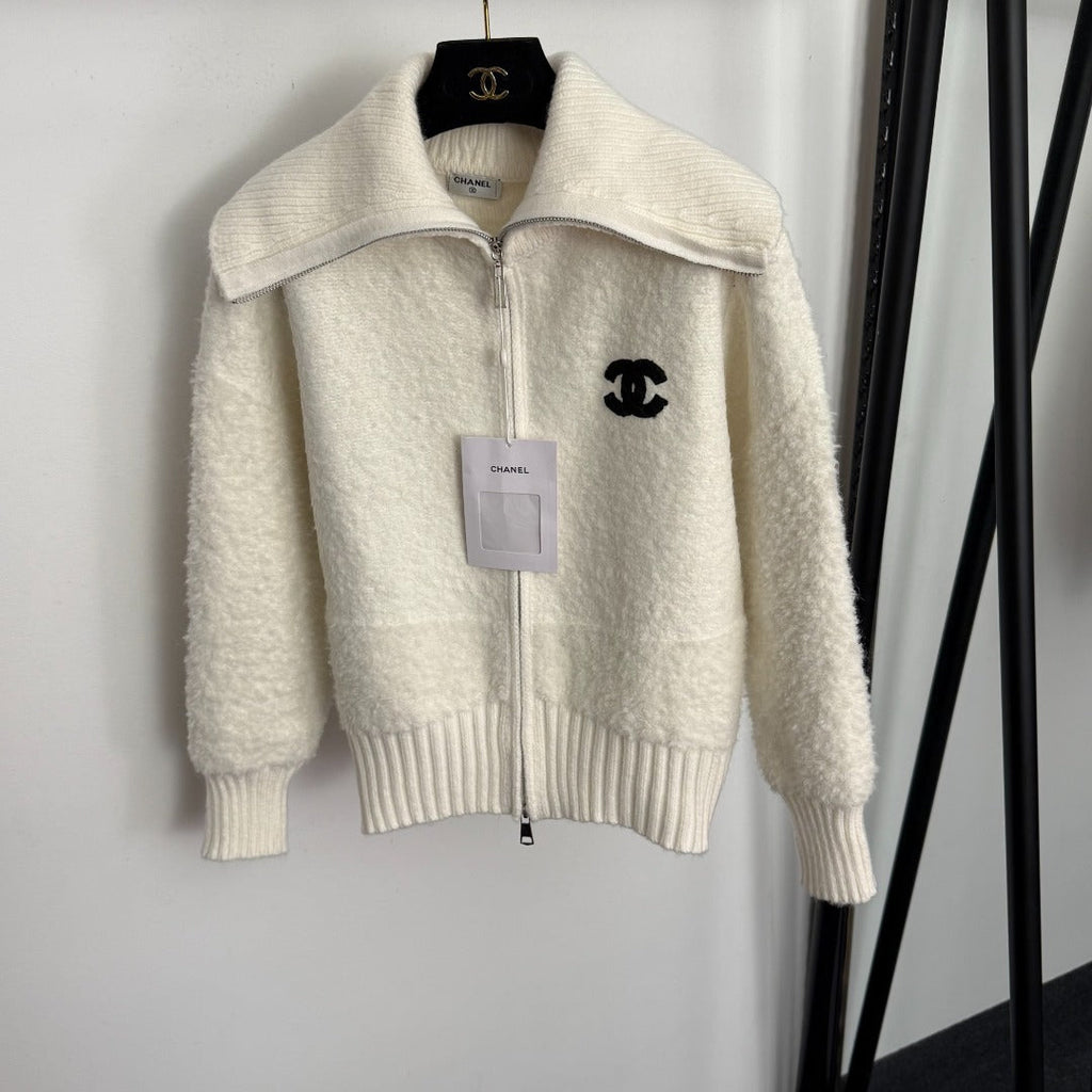 CHANEL 25S CARDIGAN 561