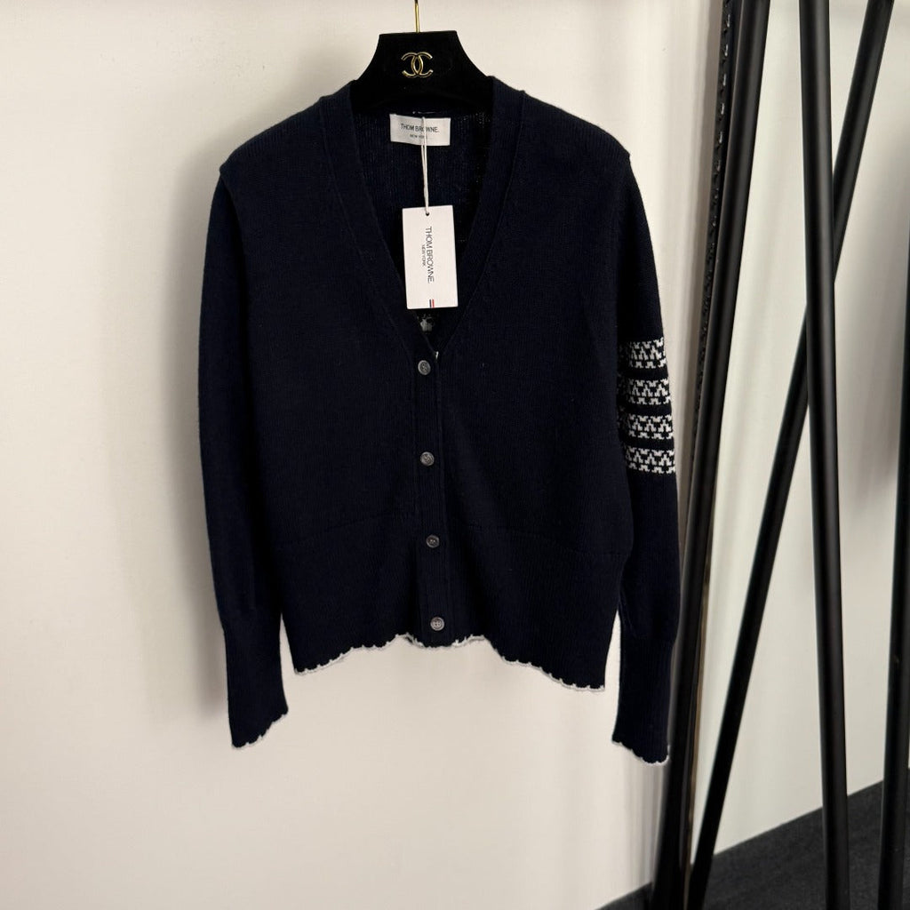 THOM 26S CARDIGAN STYLE 4