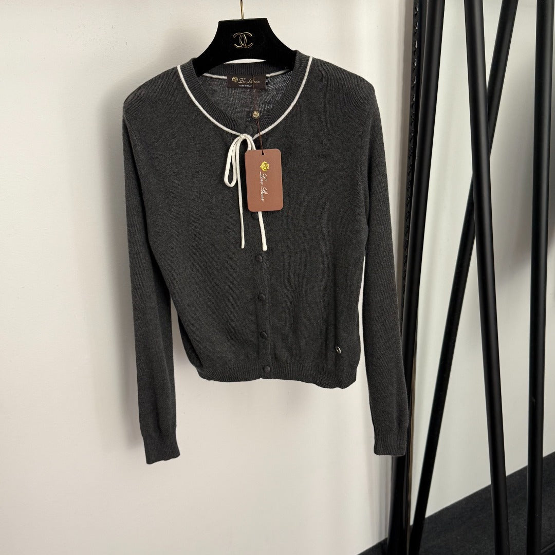 LP 26S LONG-SLEEVE V-NECK CARDIGAN 538