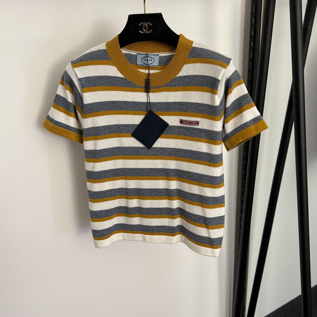 PRADA 26S SHORT SLEEVED KNIT T-SHIRT 758