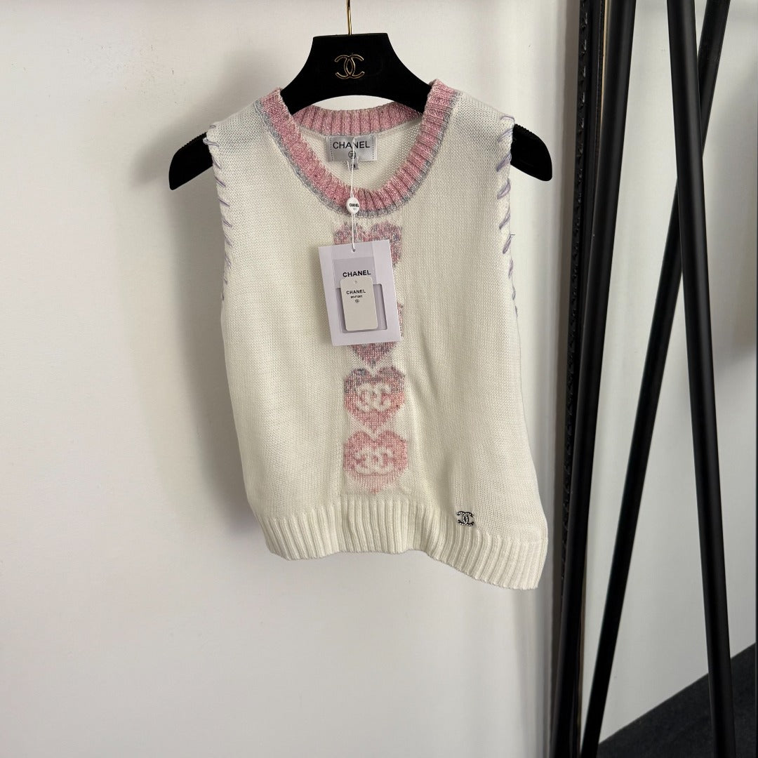 CHANEL 26S KNIT SLEEVELESS TOP 1010