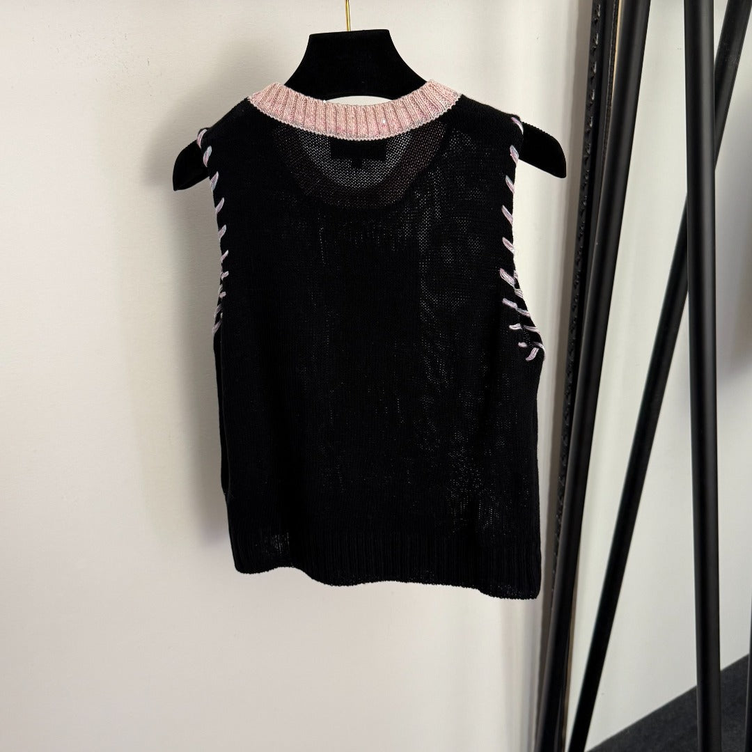 CHANEL 26S KNIT SLEEVELESS TOP 1009